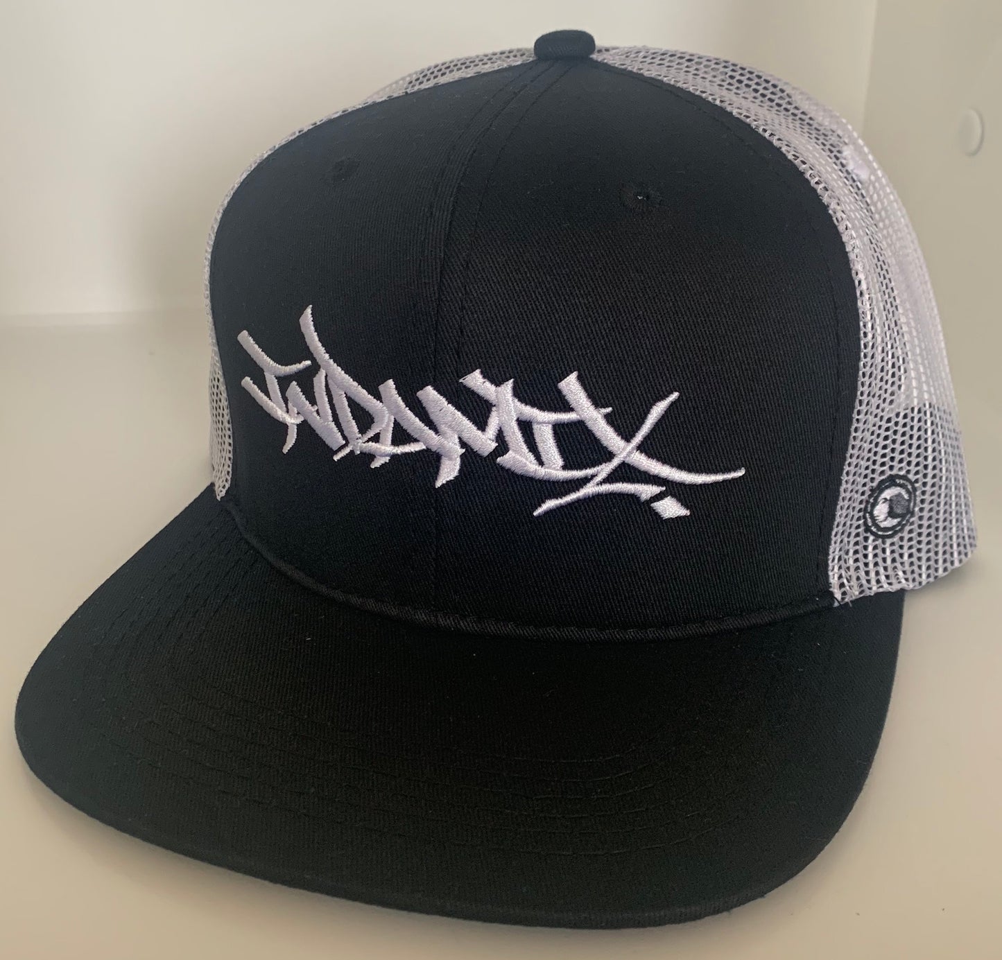 Handstyle Trucker