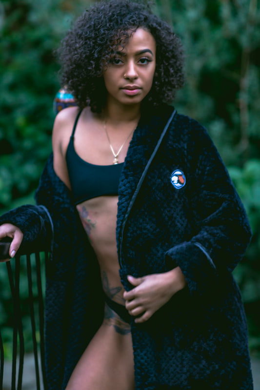 Onyx Lux Robe